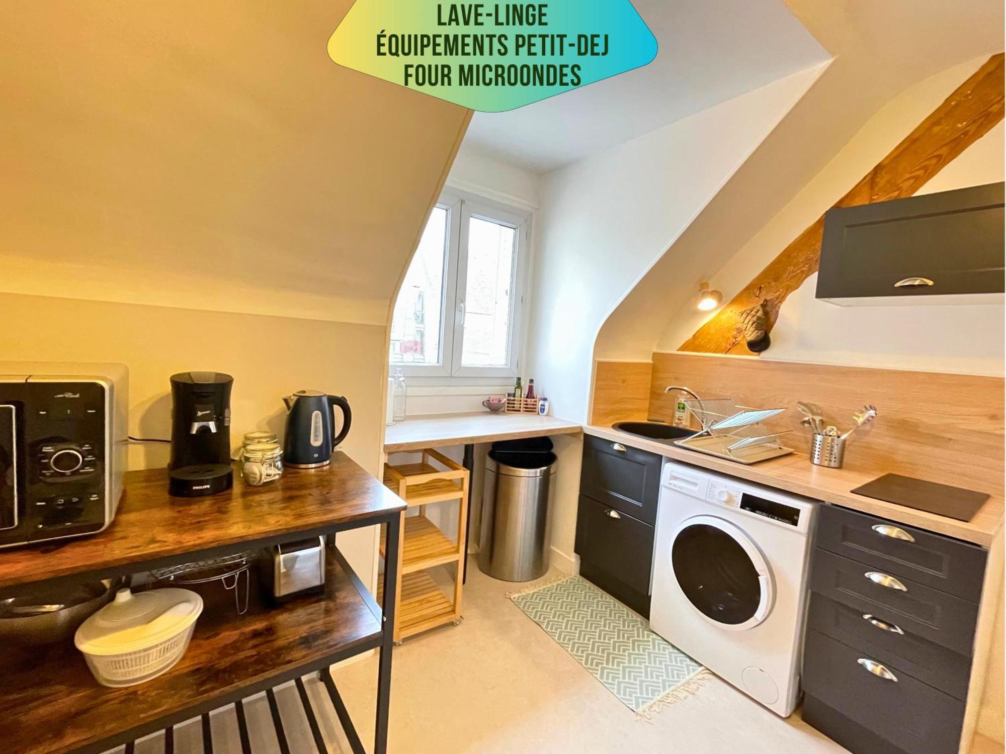 Le Corneille - Ideal Pros & Couples - Centre Historique - Chateau 5Min - Gare 10Min - Au Calme - Fibre Compiègne Eksteriør billede