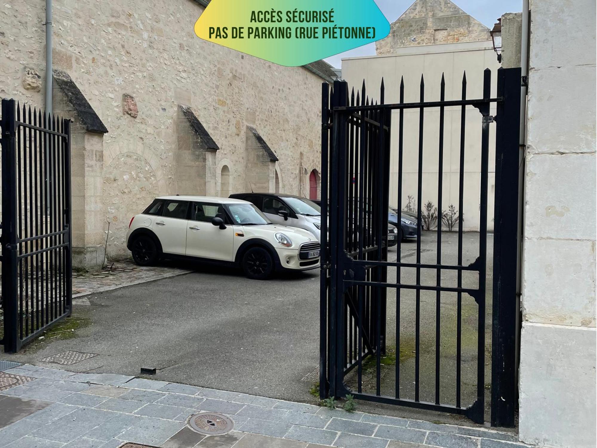 Le Corneille - Ideal Pros & Couples - Centre Historique - Chateau 5Min - Gare 10Min - Au Calme - Fibre Compiègne Eksteriør billede