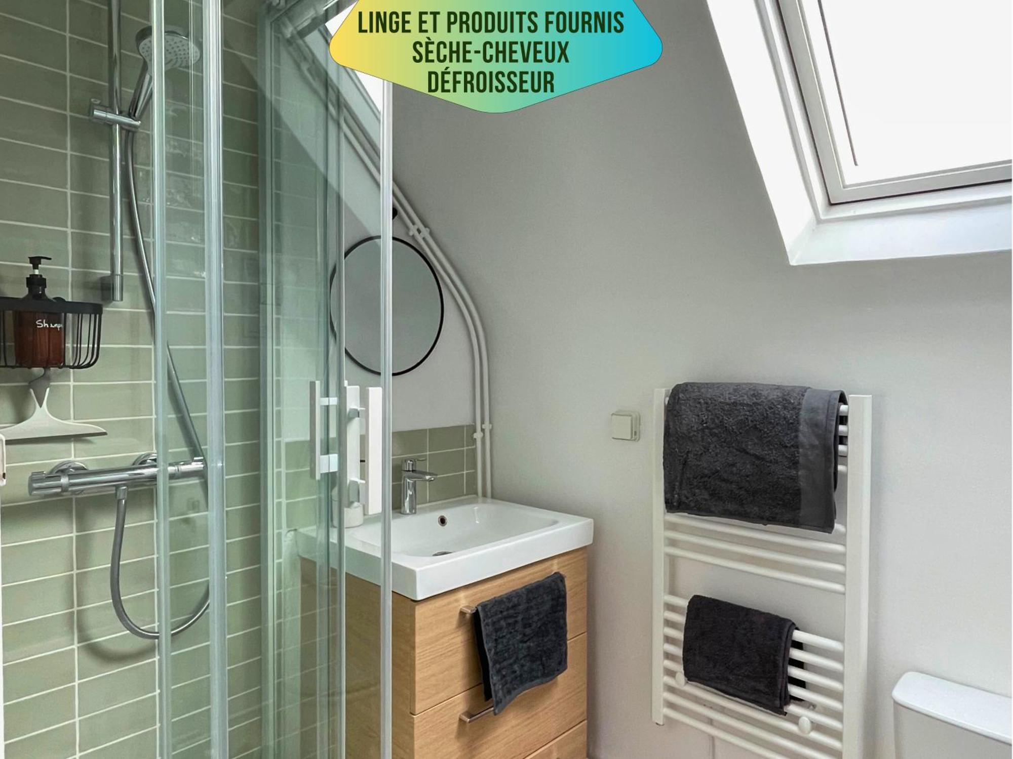 Le Corneille - Ideal Pros & Couples - Centre Historique - Chateau 5Min - Gare 10Min - Au Calme - Fibre Compiègne Eksteriør billede